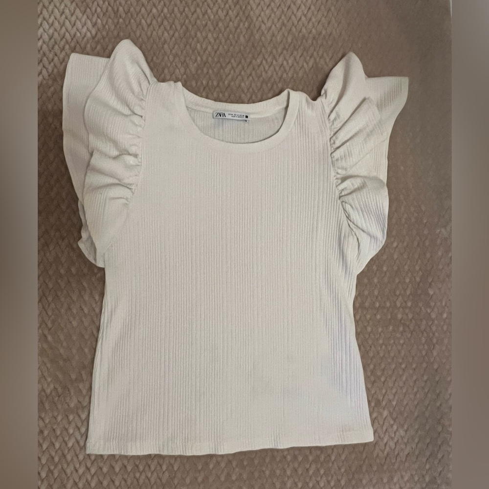Zara Cream Top with Ruffled Sleeves